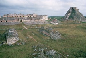 El Castillo e o Convento